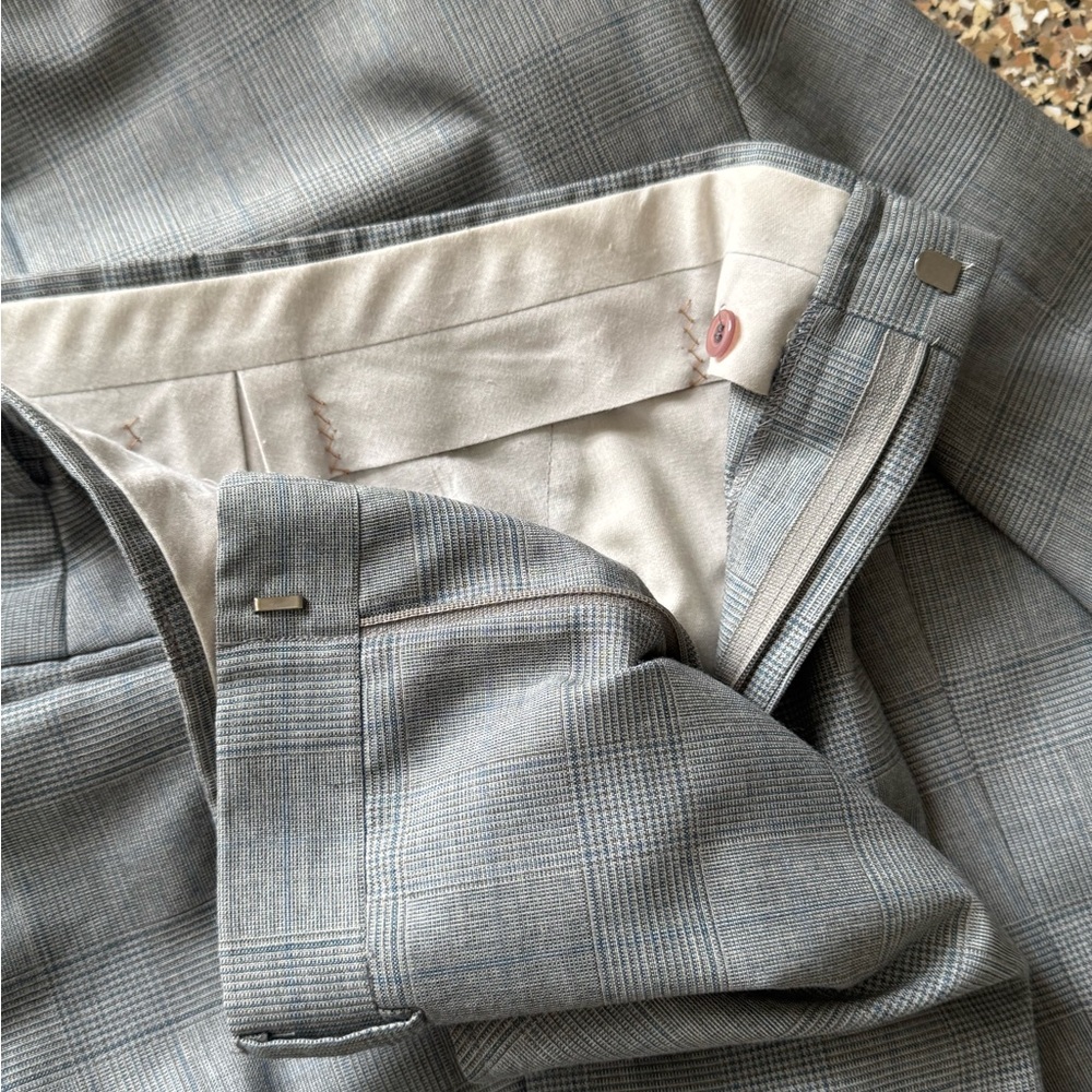 Men's Bluish-Gray 2-Piece Suit - Picture 7 of 7